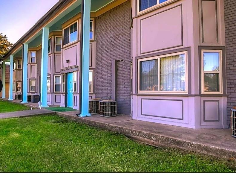 Foto principal - 2100 NW 47th St