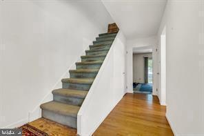 Foto del edificio - 3102 Ruby Dr