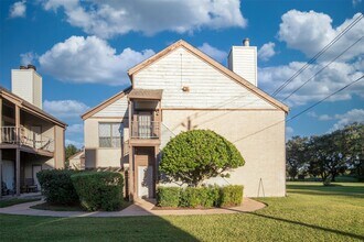 Building Photo - 8257 Sands Point Dr