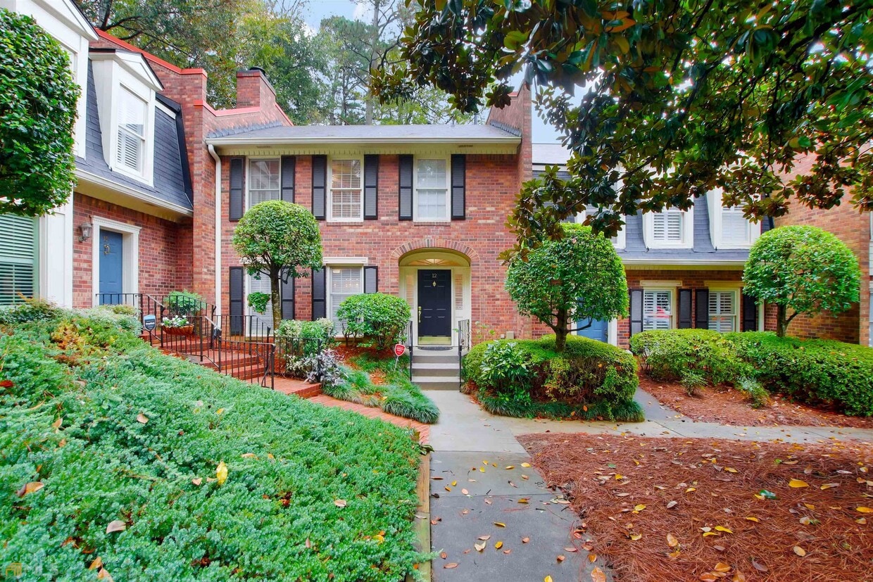 Primary Photo - 12 Jefferson Hill Pl NE
