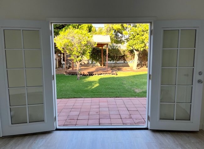 Building Photo - 3445 Valley St