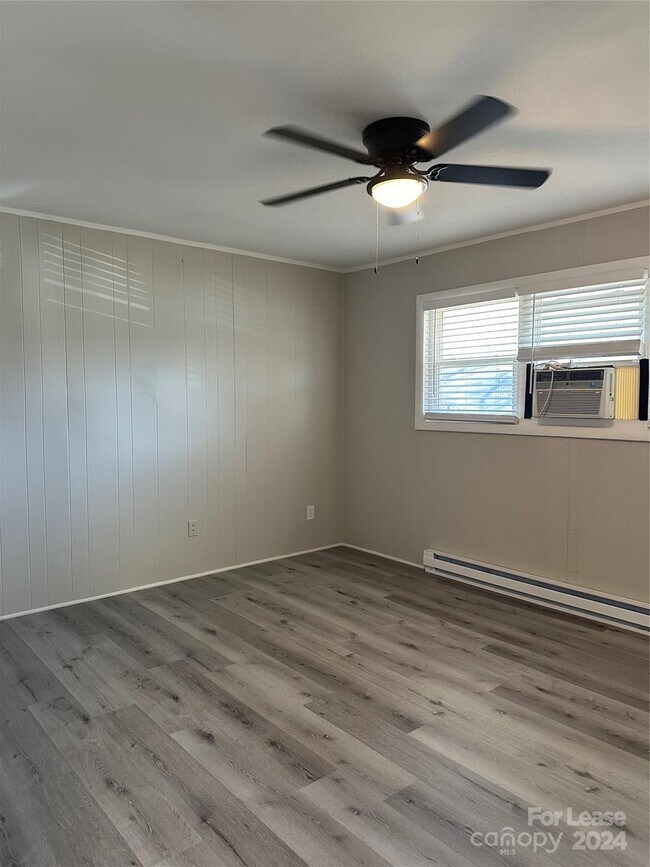 Building Photo - 2722 Pitts Dr