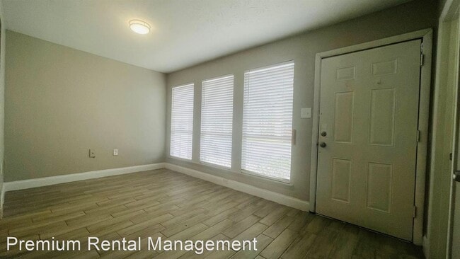 Foto del edificio - 2 br, 2.5 bath House - 3922 Crayrich Cir U...