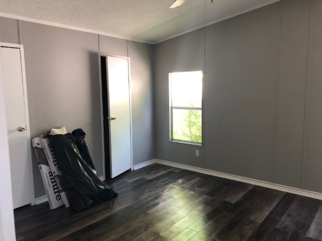 Building Photo - 6508 FM1565