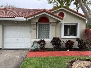Building Photo - 7568 Pinewalk Dr S