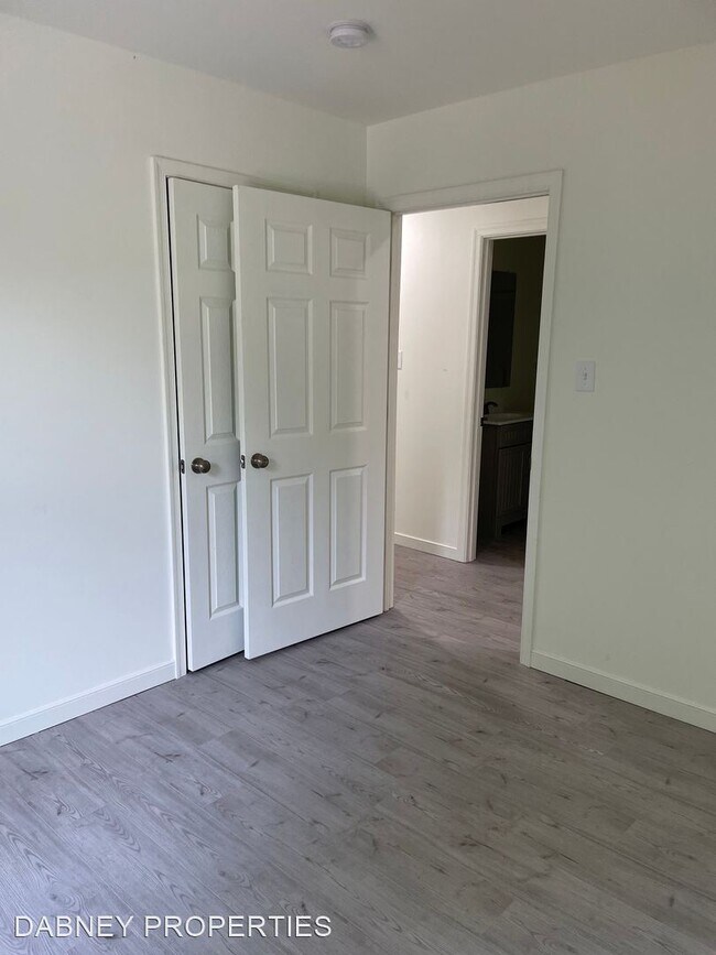 Building Photo - 3 br, 1 bath House - 278 Bonbrook Creek Road
