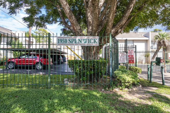 Entrance - 1950 Spenwick Dr