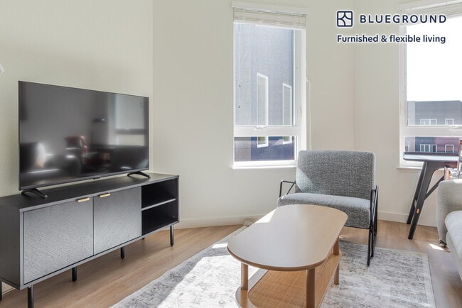 Building Photo - 100 Callan Ave