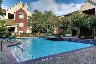 Building Photo - 1330 Old Spanish Trl