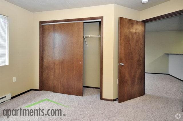 Dormitorio - Roosevelt Estates of Sioux Falls