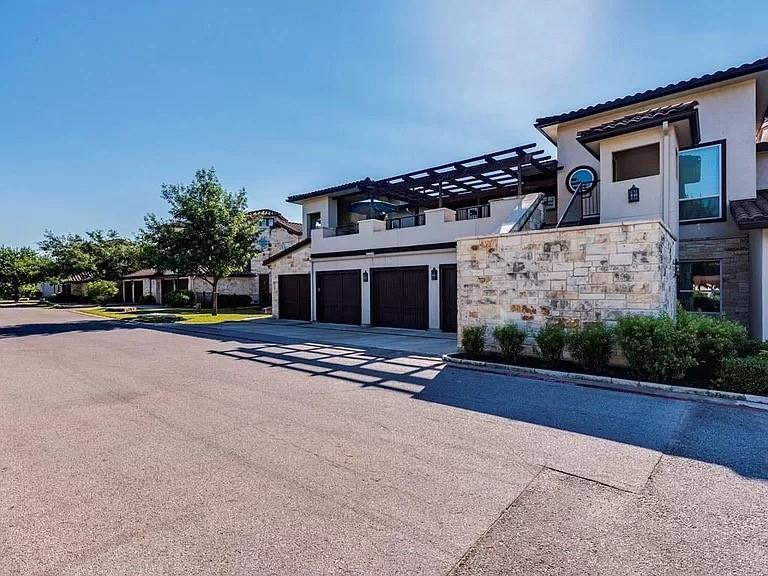 Foto principal - 2601 N Quinlan Park Rd