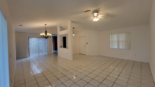 Foto del edificio - 9141 SW 22nd St