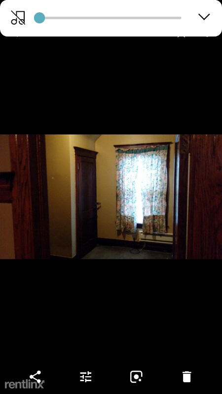 Building Photo - 3 br, 1 bath Apartment - 226 Marston St