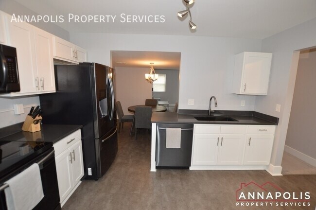 Foto del edificio - 1658 woodtree court east