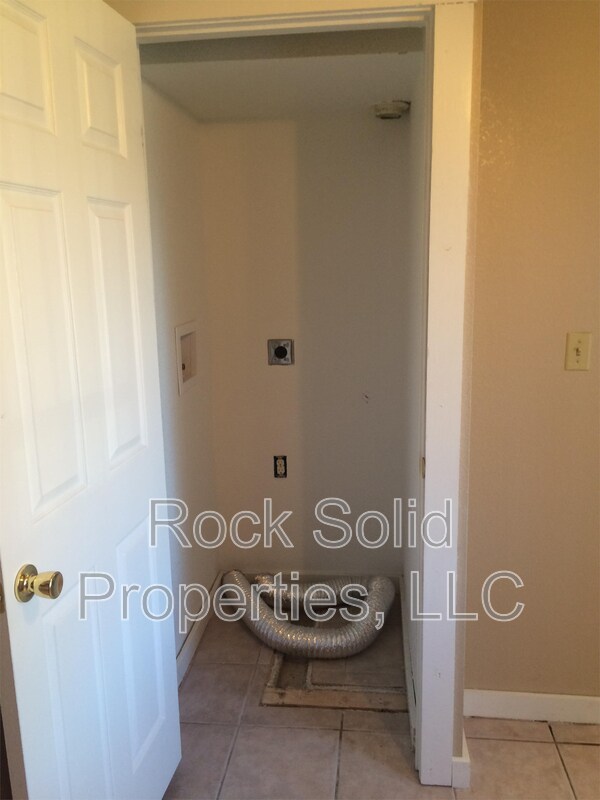 Foto del edificio - 3061 Reed Ave