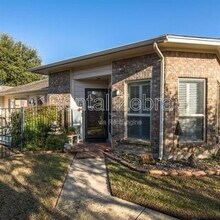 Building Photo - 2214 Mediterranean Ave