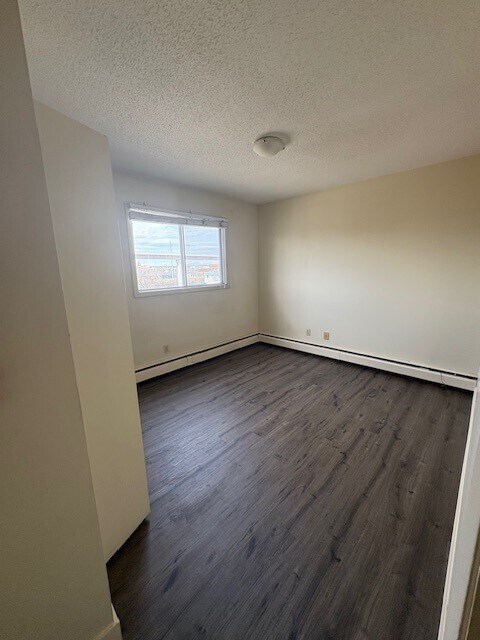 Photo du bâtiment - 1 Bed 1 Bath Unit in Calgary, AB