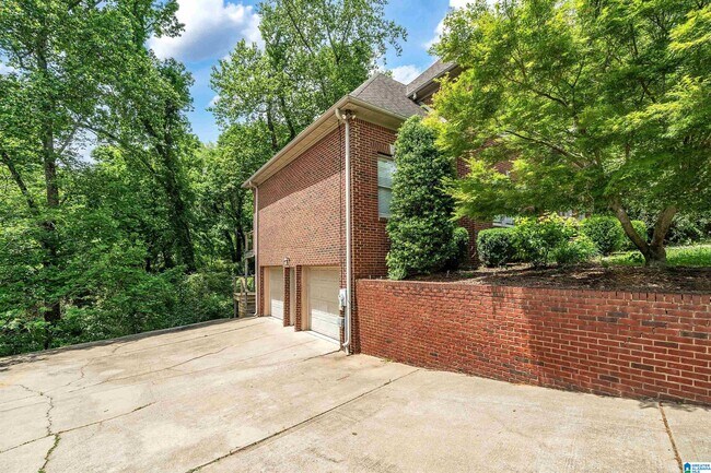 Building Photo - 311 Worthington Dr