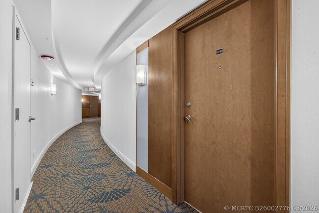 Foto del edificio - 3000 N Ocean Dr