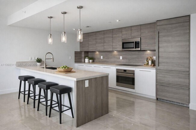 Foto del edificio - 400 Sunny Isles Blvd