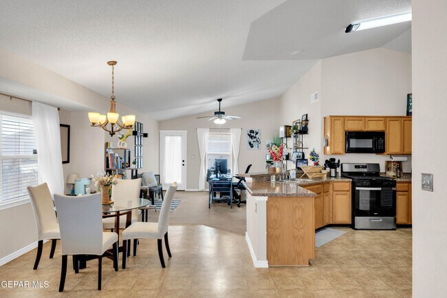 Foto del edificio - 2924 Pino Blanco Pl