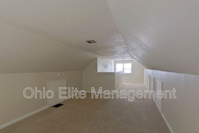 Building Photo - 2267 Homestead Dr