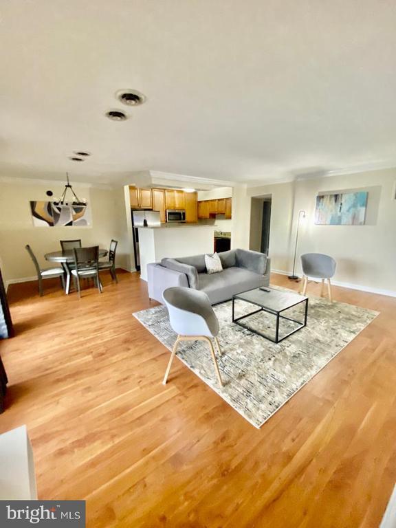 Foto del edificio - 2624 Redcoat Dr