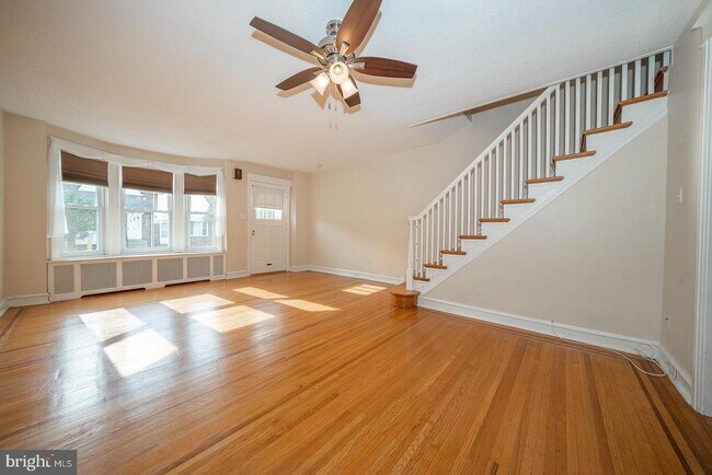 Building Photo - 125 N Cedar Ln
