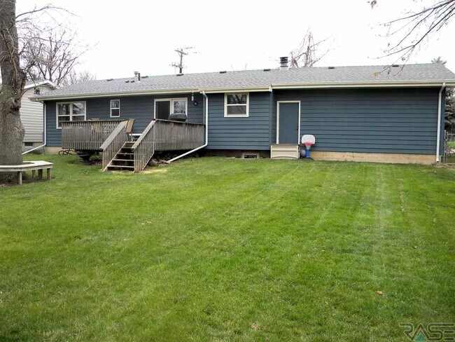 Foto del edificio - 4400 S Marion Rd