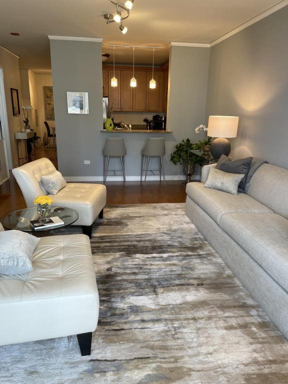 Foto del edificio - 420 E Waterside Dr