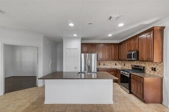 Building Photo - 31 Umbria Ln