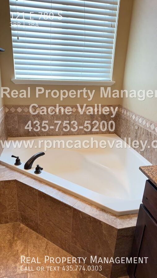 Foto del edificio - 121 E 780 S