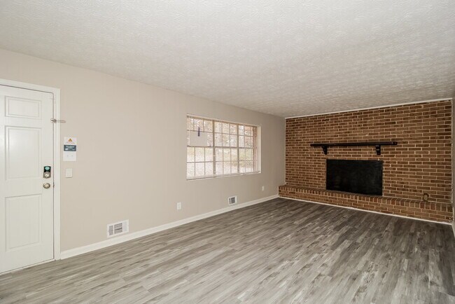 Foto del edificio - 2071 Old Alabama Rd SW