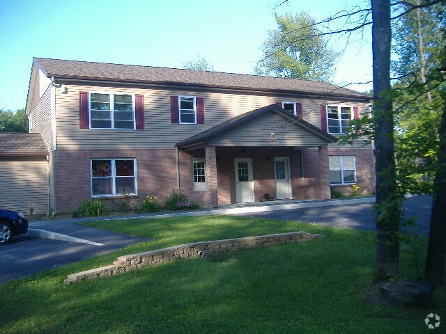 Building Photo - 602 Forest Ln