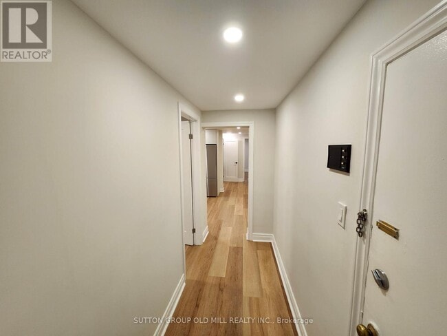 Photo du bâtiment - 668-668 Willard Ave
