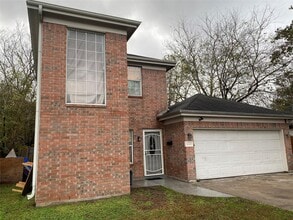 Building Photo - 5330 Longmeadow St