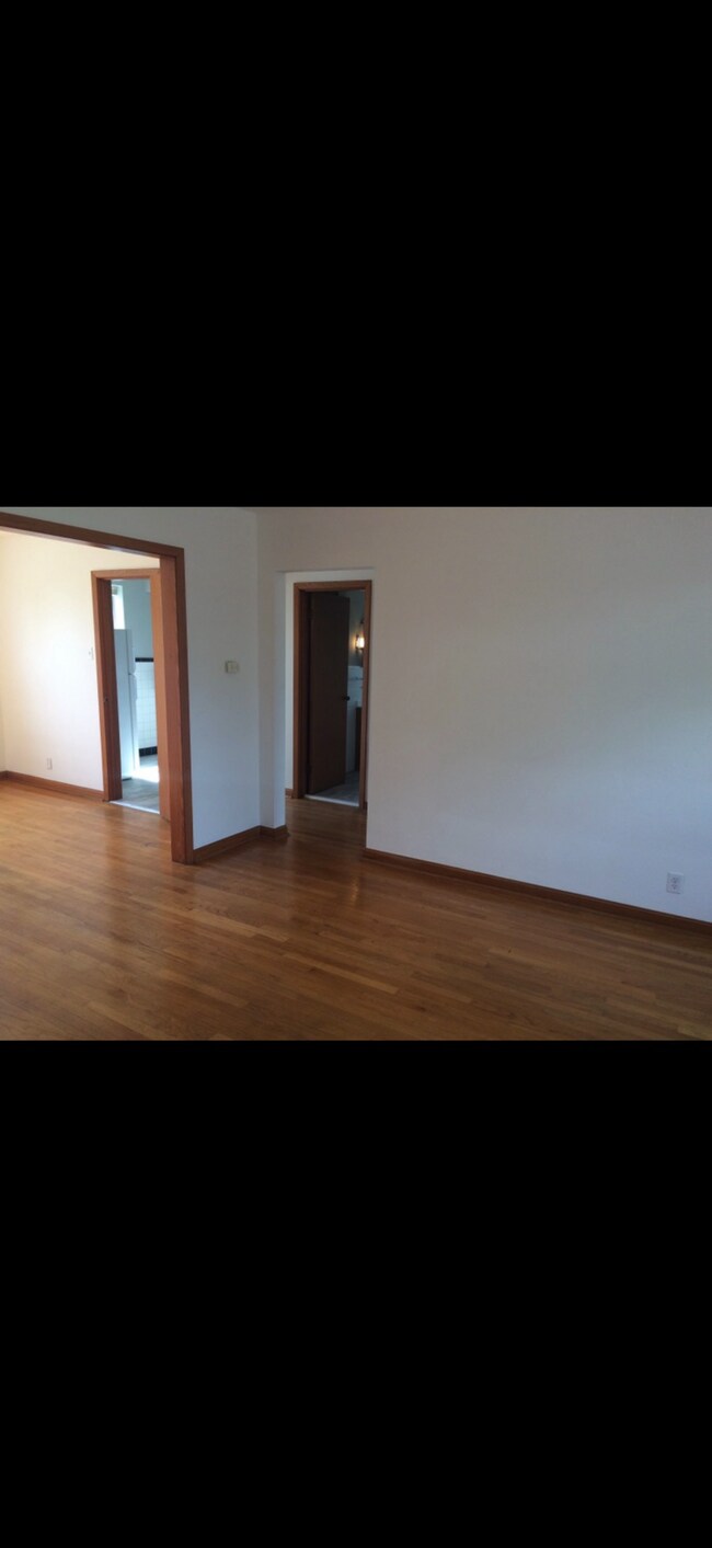 Foto del edificio - 4605 Jamieson Ave