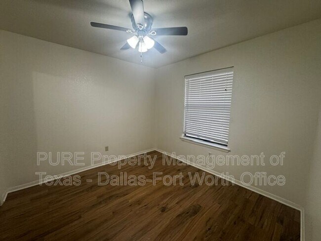 Building Photo - 6321 Kelly Dr