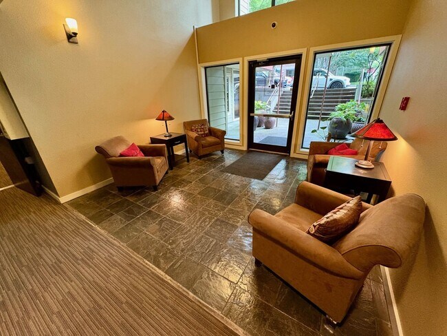 Foto del edificio - 8745 Greenwood Ave N