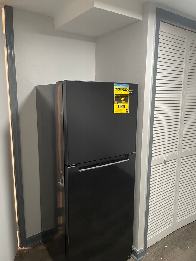 Foto del edificio - 283 E 54th St