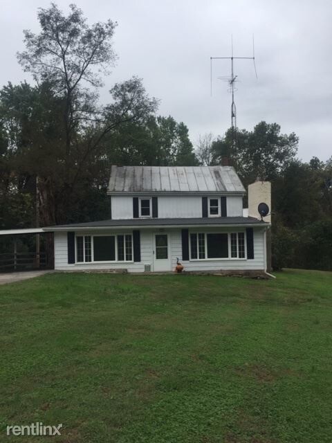 Primary Photo - 6 br, 2.5 bath House - 2137 Tyrone Road