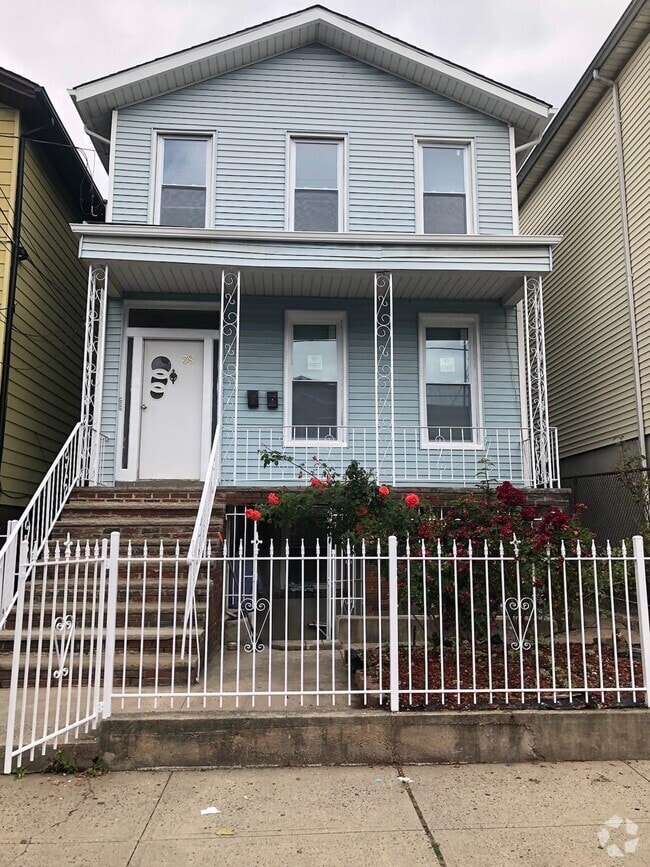 Building Photo - 38 Jewett Ave