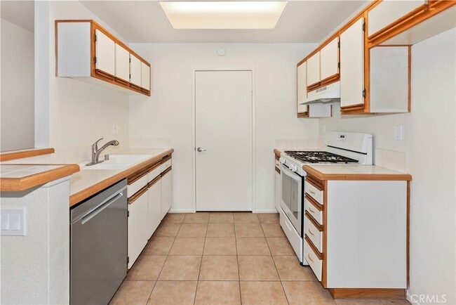 Foto del edificio - 61 Castano-