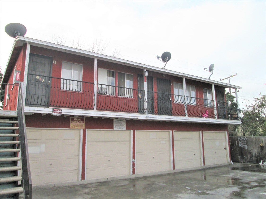 Building Photo - 3354 Norton Ave