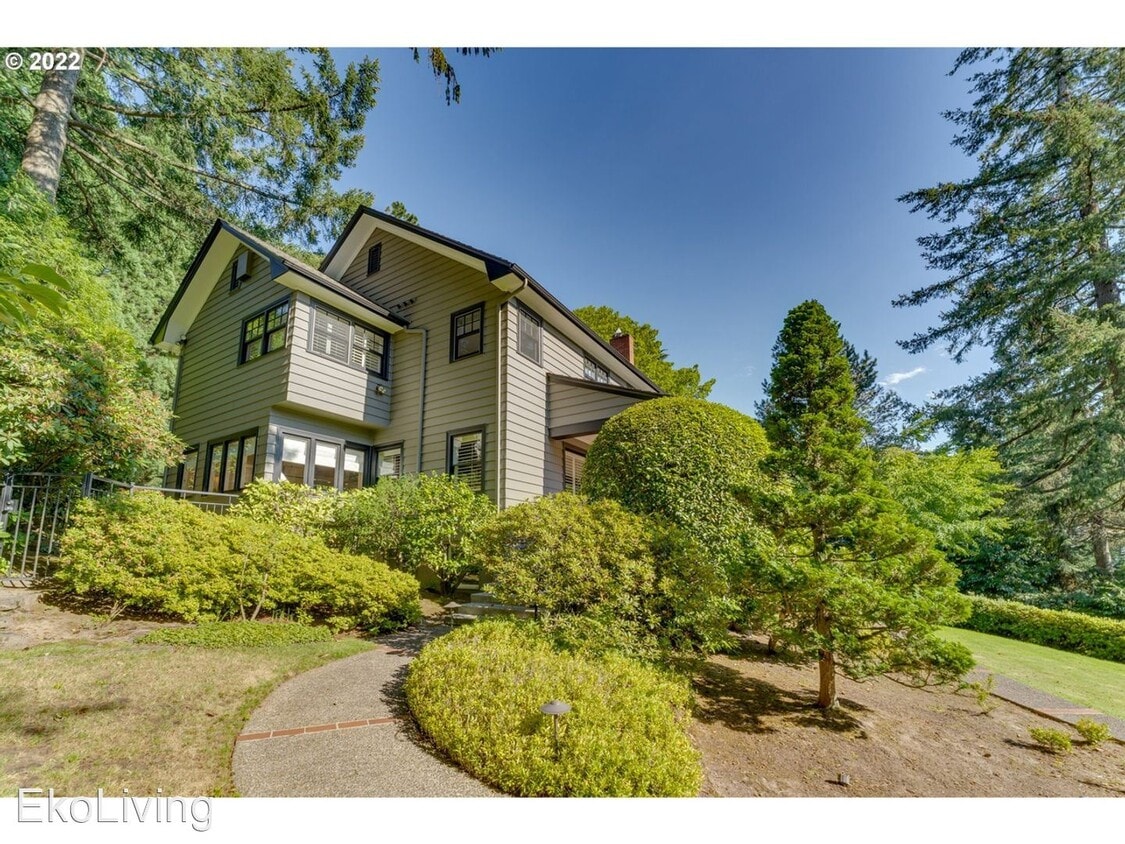 Primary Photo - 5 br, 3.5 bath House - 3900 SW Dosch Rd