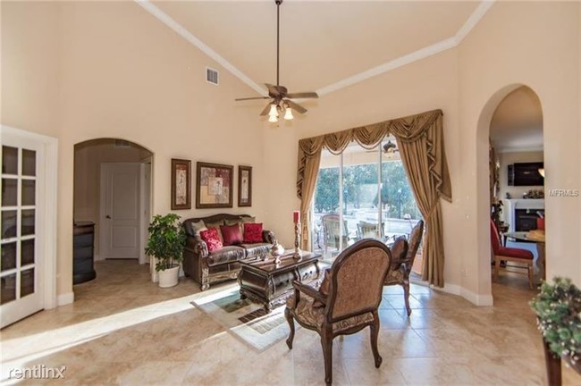 Building Photo - 3 br, 3 bath House - 3118 N. Sheriff Dr.