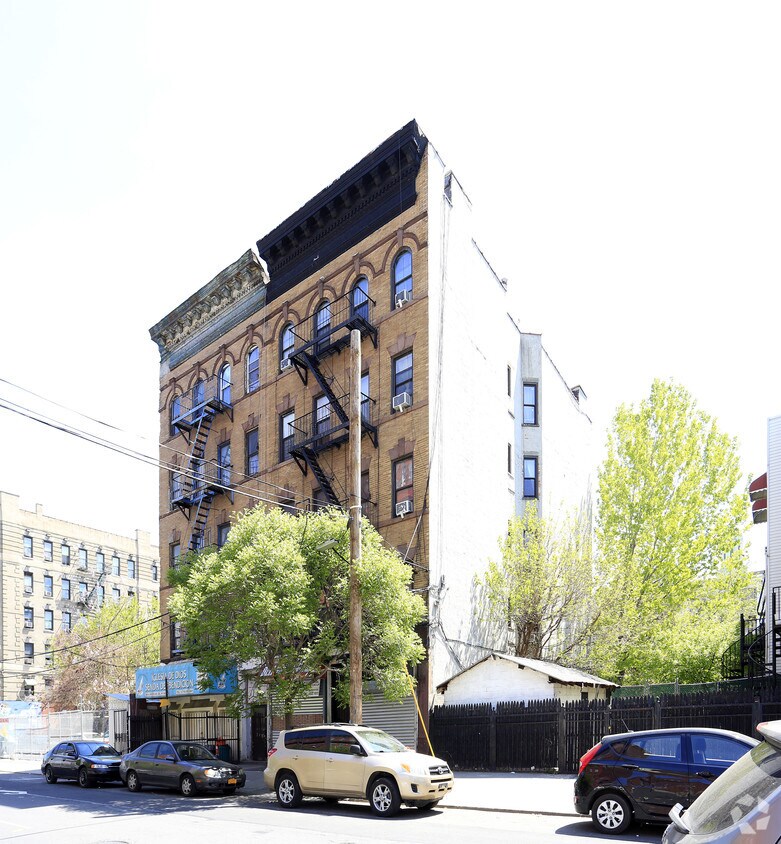 Primary Photo - 504 Brook Ave