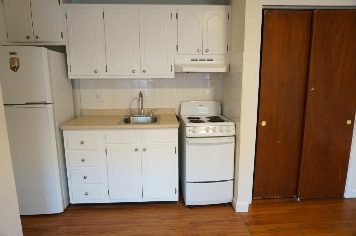 Primary Photo - 164 North Beacon St