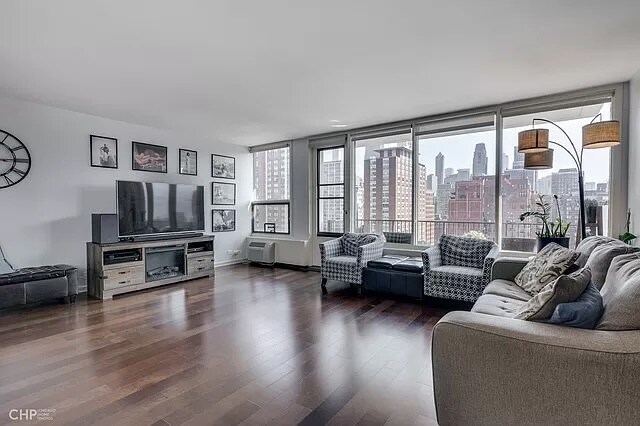 Foto del edificio - 1400 N State Pky