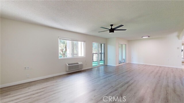 Building Photo - 5518 Paseo Del Lago E